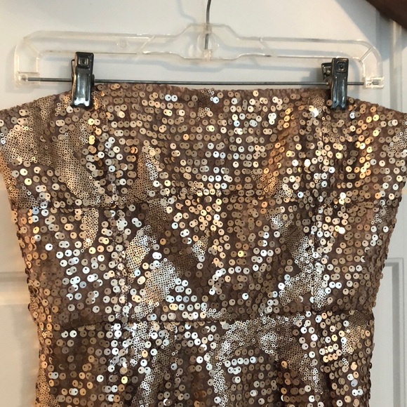 BCBGMaxAzria Gold Sequin Mini Dress SHIPS FREE💫 - Picture 3 of 8